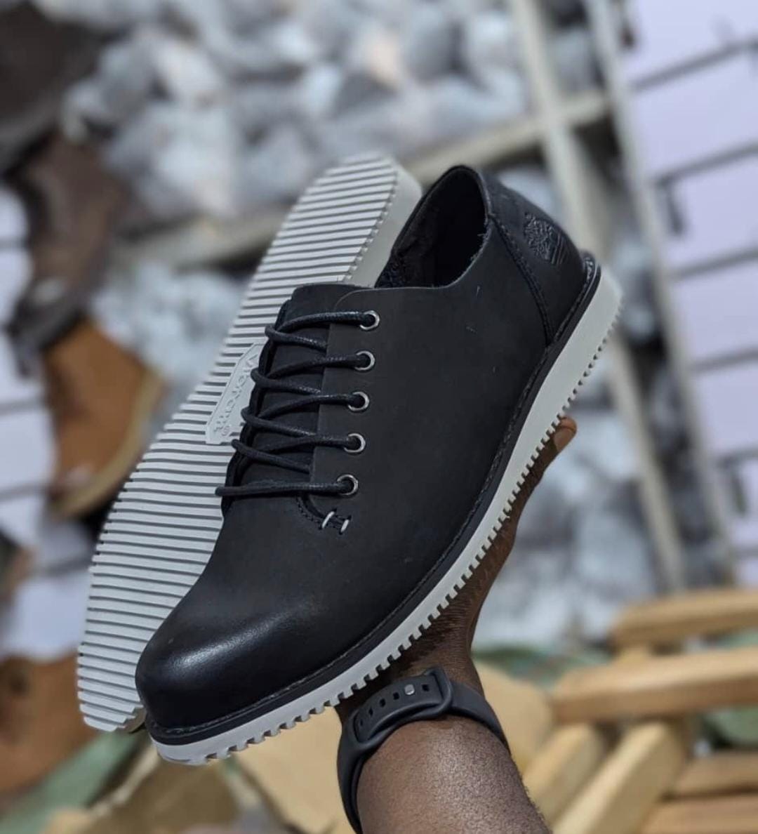 UrbanForge Classic Lace-Up