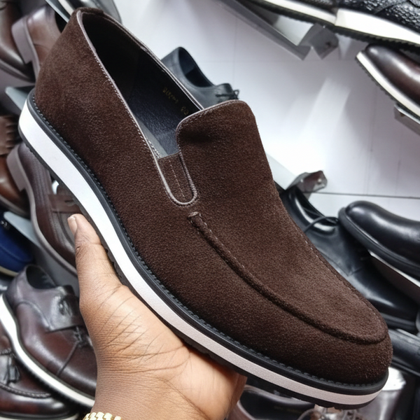 Velour Ridge Men’s Suede Loafers – Classic Slip-On Design with Comfort Grip Sole