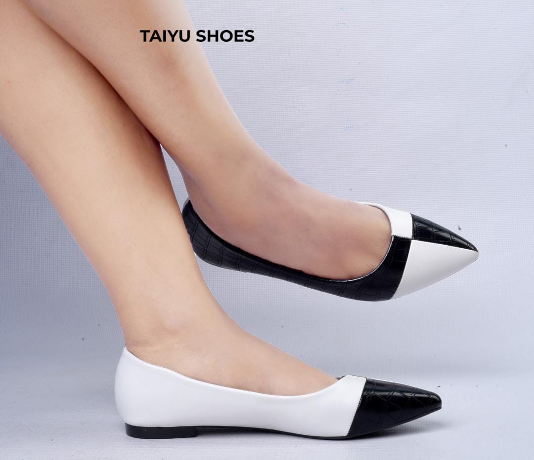 Taiyu Women’s Pointed Toe Elegant Flats