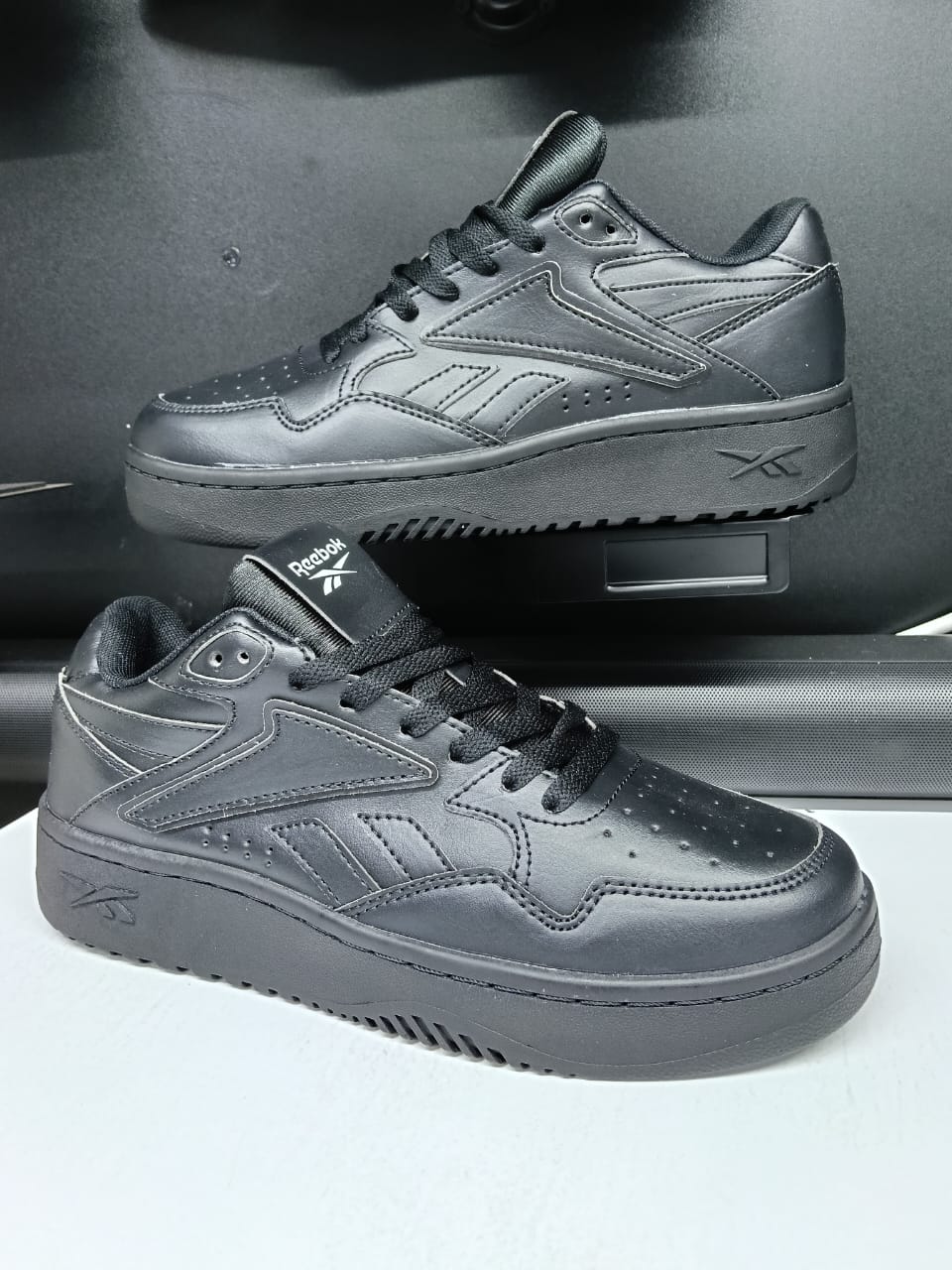 CourtFlex Low-Top Sneakers – Premium Everyday Street Style