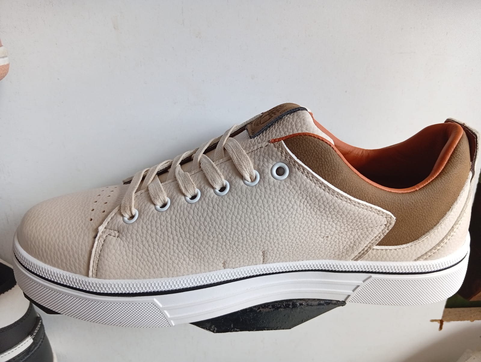 ✨Timberland Premium Low-Top Sneakers✨