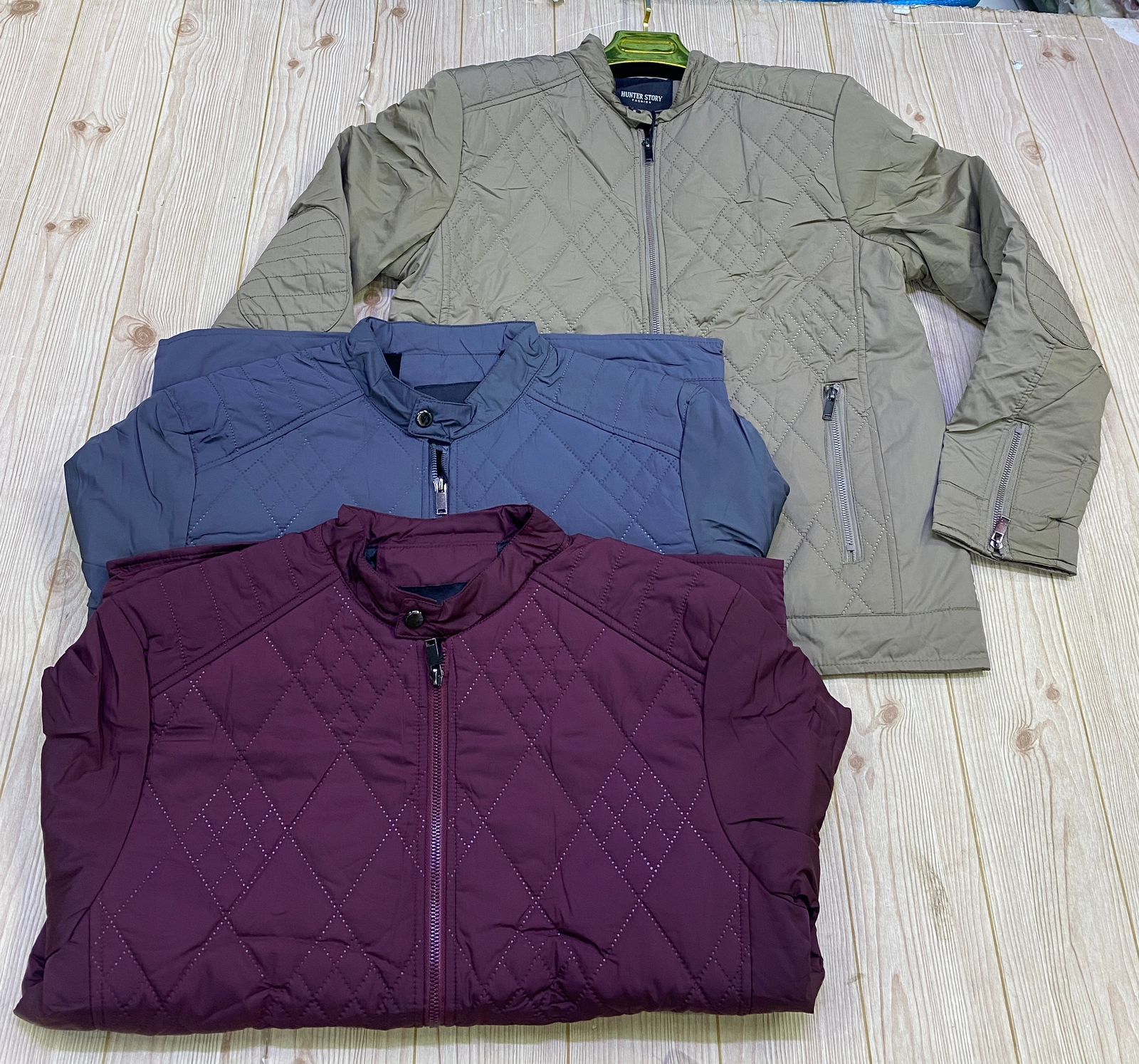 Men’s Quilted Puffer Jacket – Diamond Stitch Winter Wear