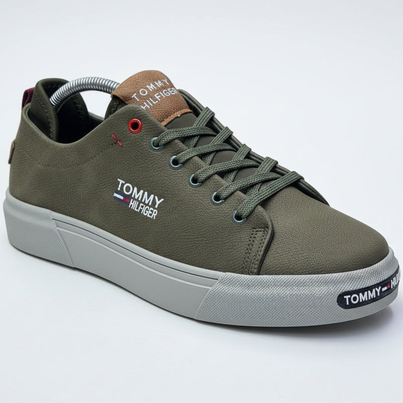 🔴Tommy Hilfiger Men’s Casual Sneakers | Premium Low-Top Everyday Shoes🔴