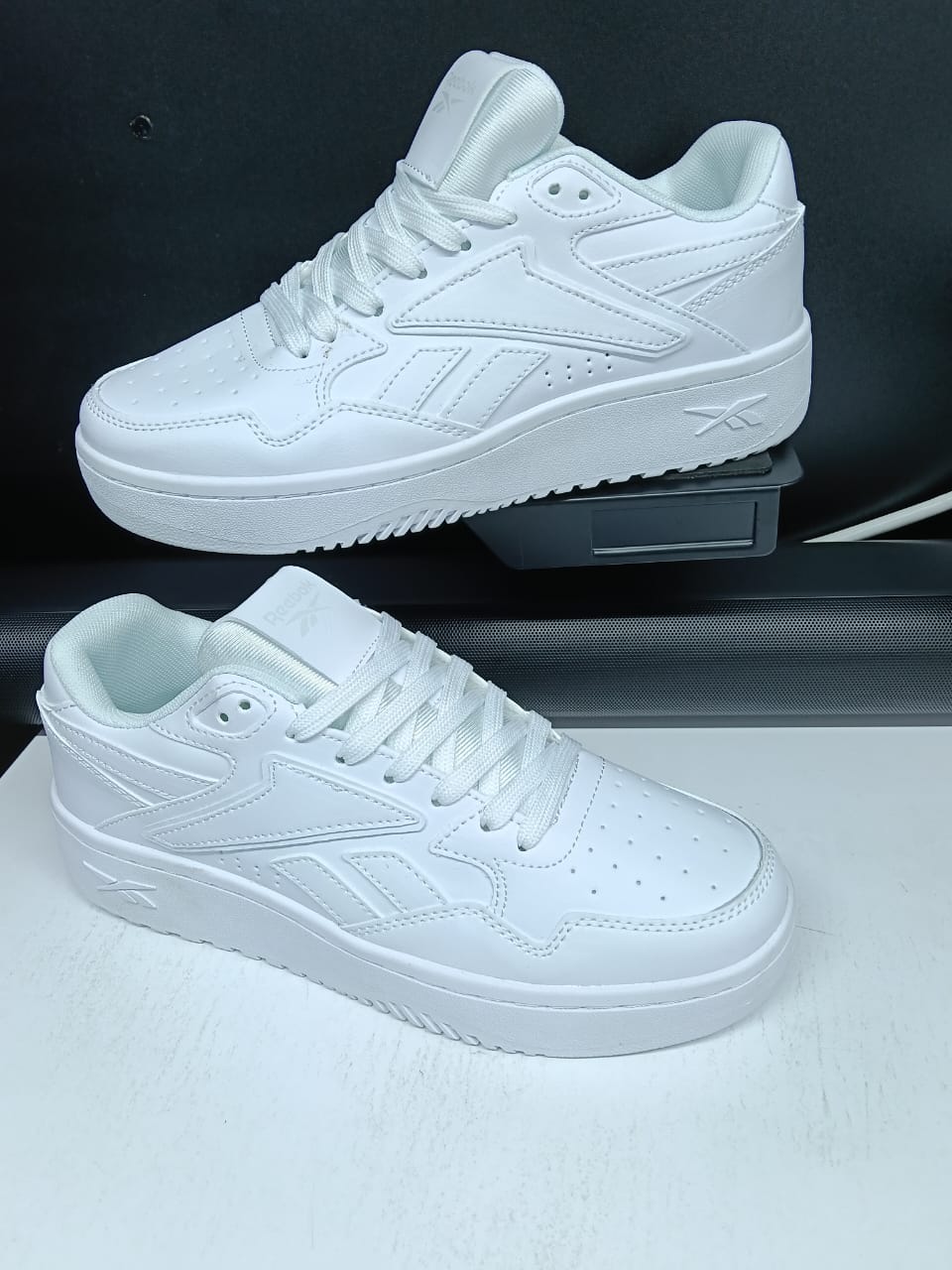 CourtFlex Low-Top Sneakers – Premium Everyday Street Style
