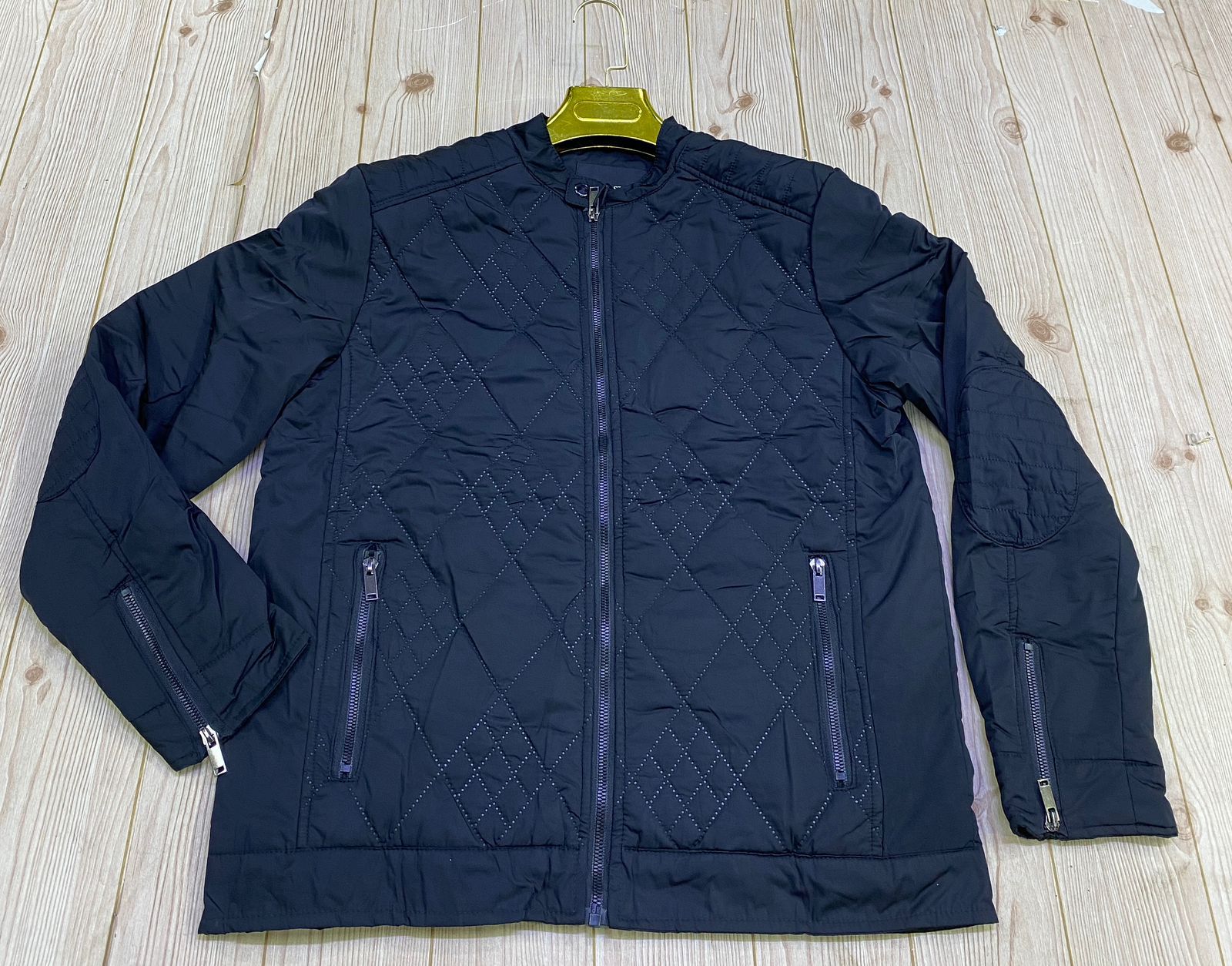 Men’s Quilted Puffer Jacket – Diamond Stitch Winter Wear