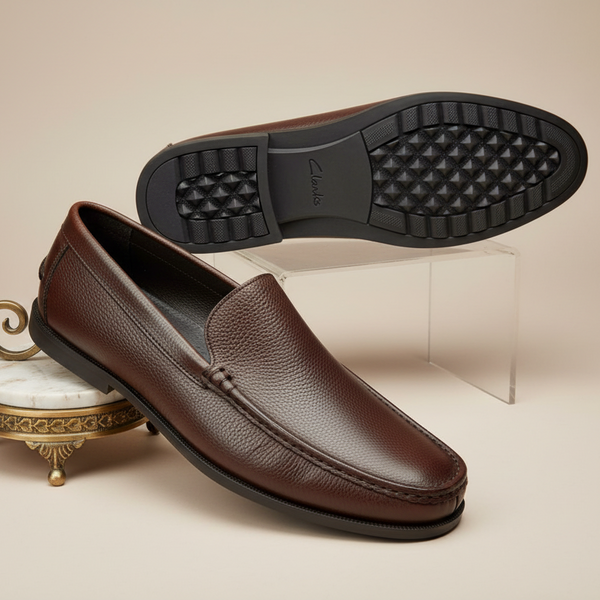 Clarks Men’s Leather Loafers – Ultra-Flexible Comfort Design with Cushioned Grip Sole
