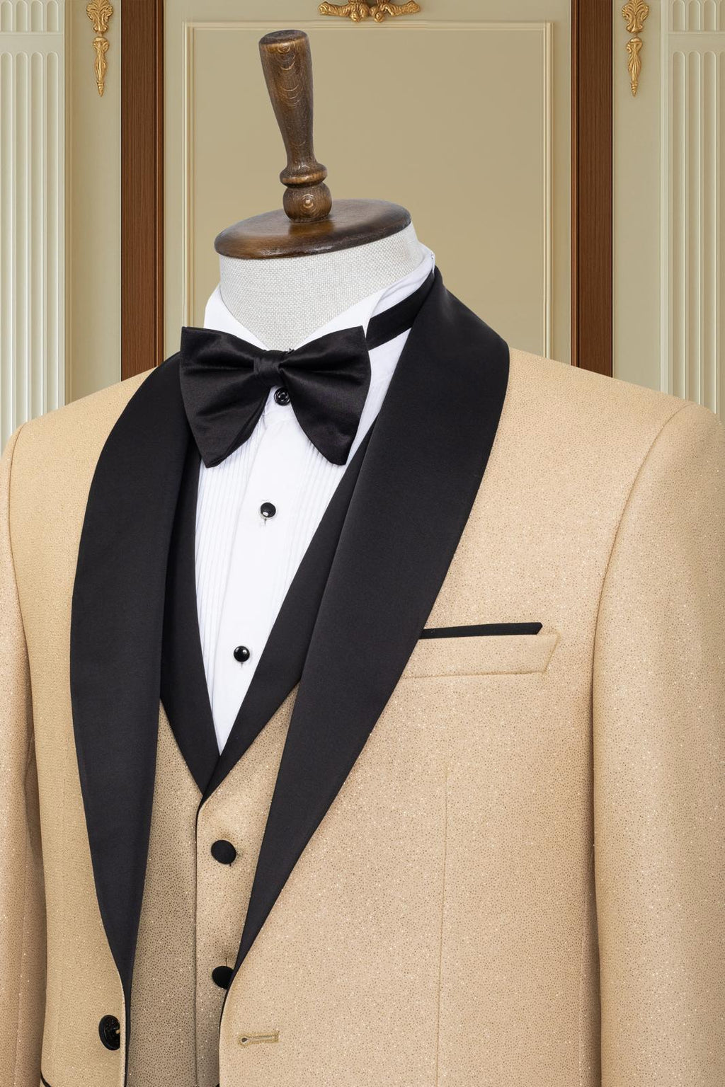 Luxury Men’s Tuxedo Collection – Premium Wedding & Black-Tie Suits