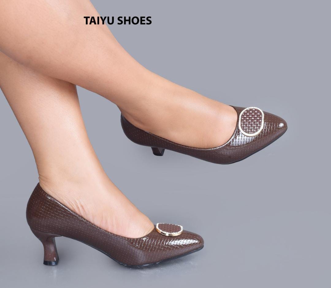 Taiyu Women’s Low Heel Elegance