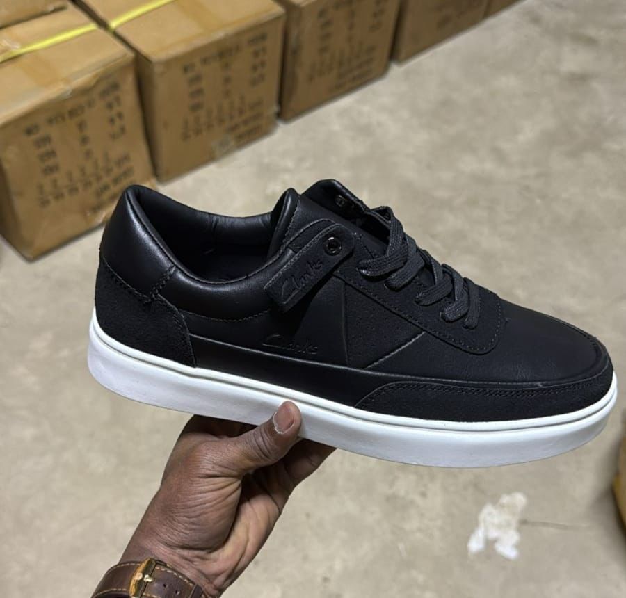 Men’s Classic Leather Sneakers