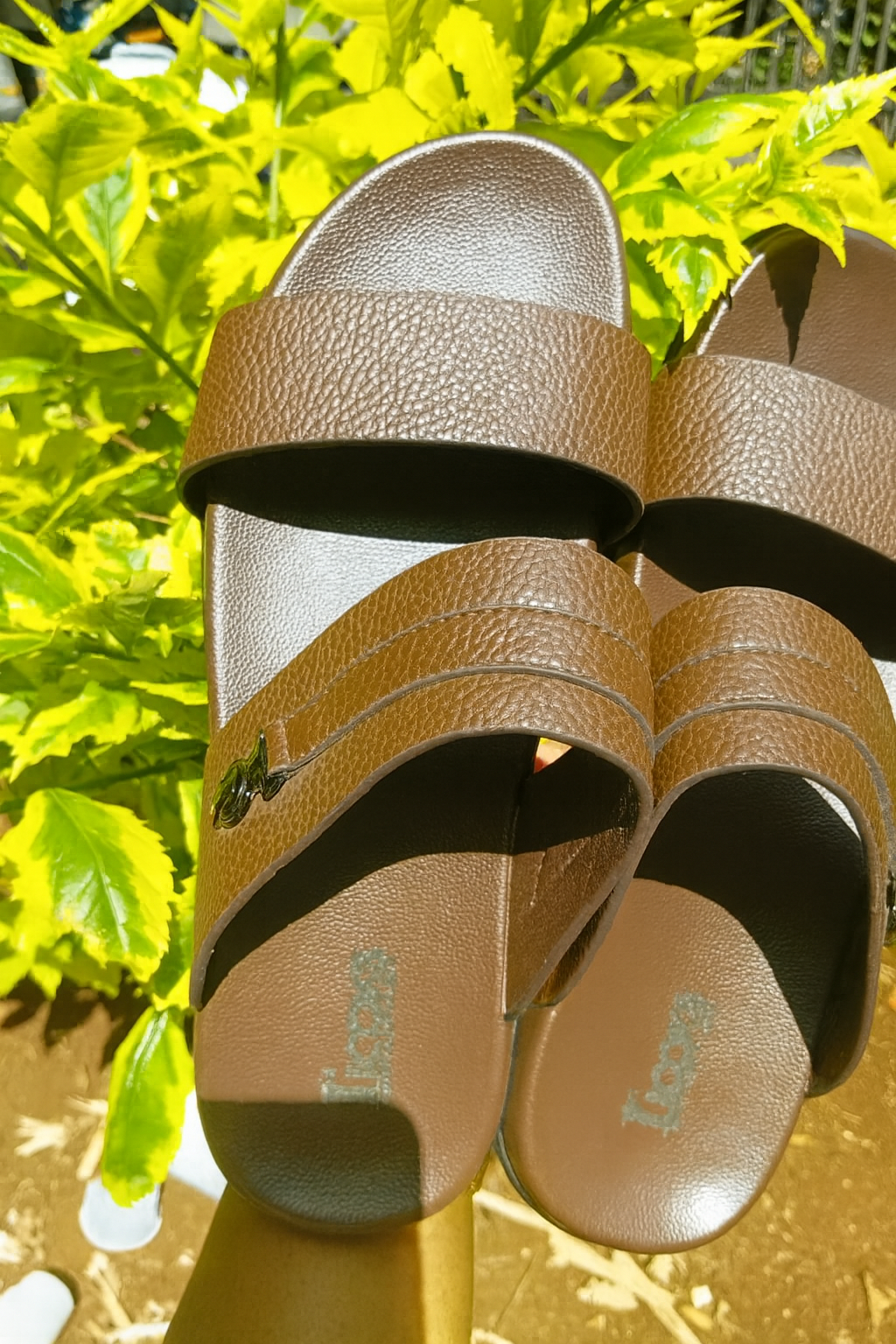 ILook's men’s sandals