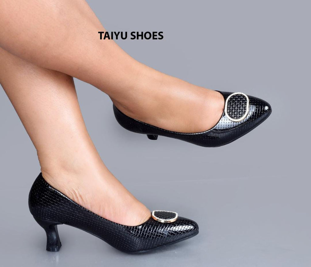 Taiyu Women’s Low Heel Elegance