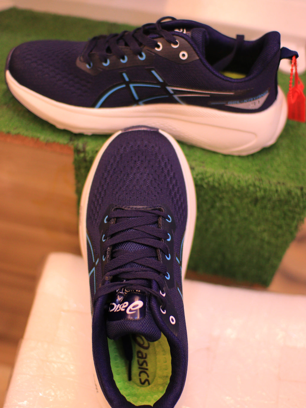 Lightweight Running Sneakers