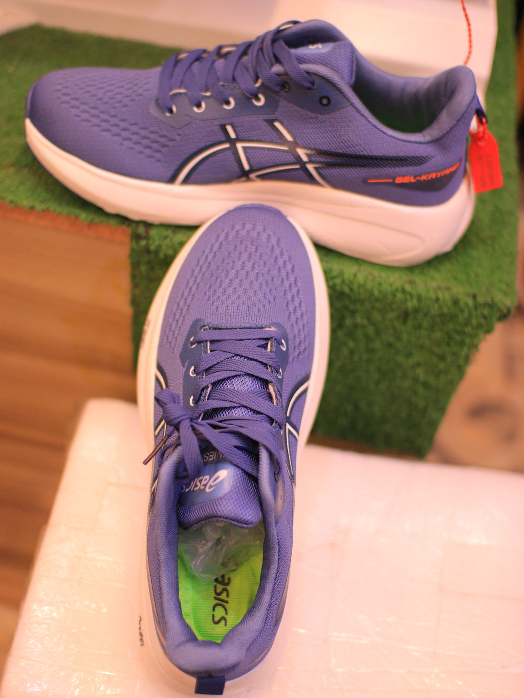 Lightweight Running Sneakers