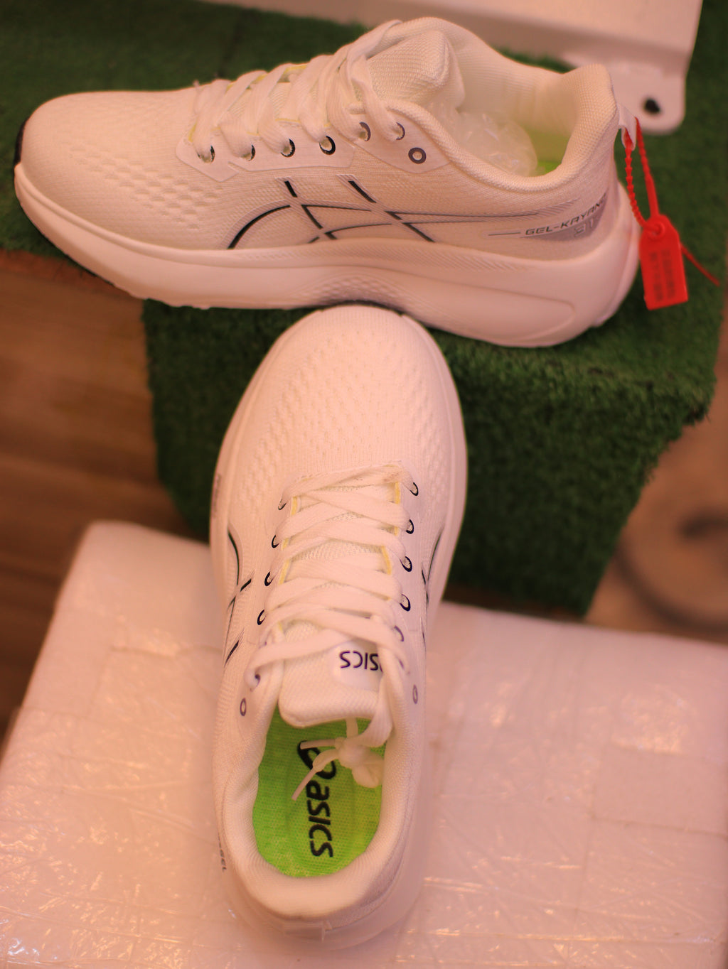 Lightweight Running Sneakers