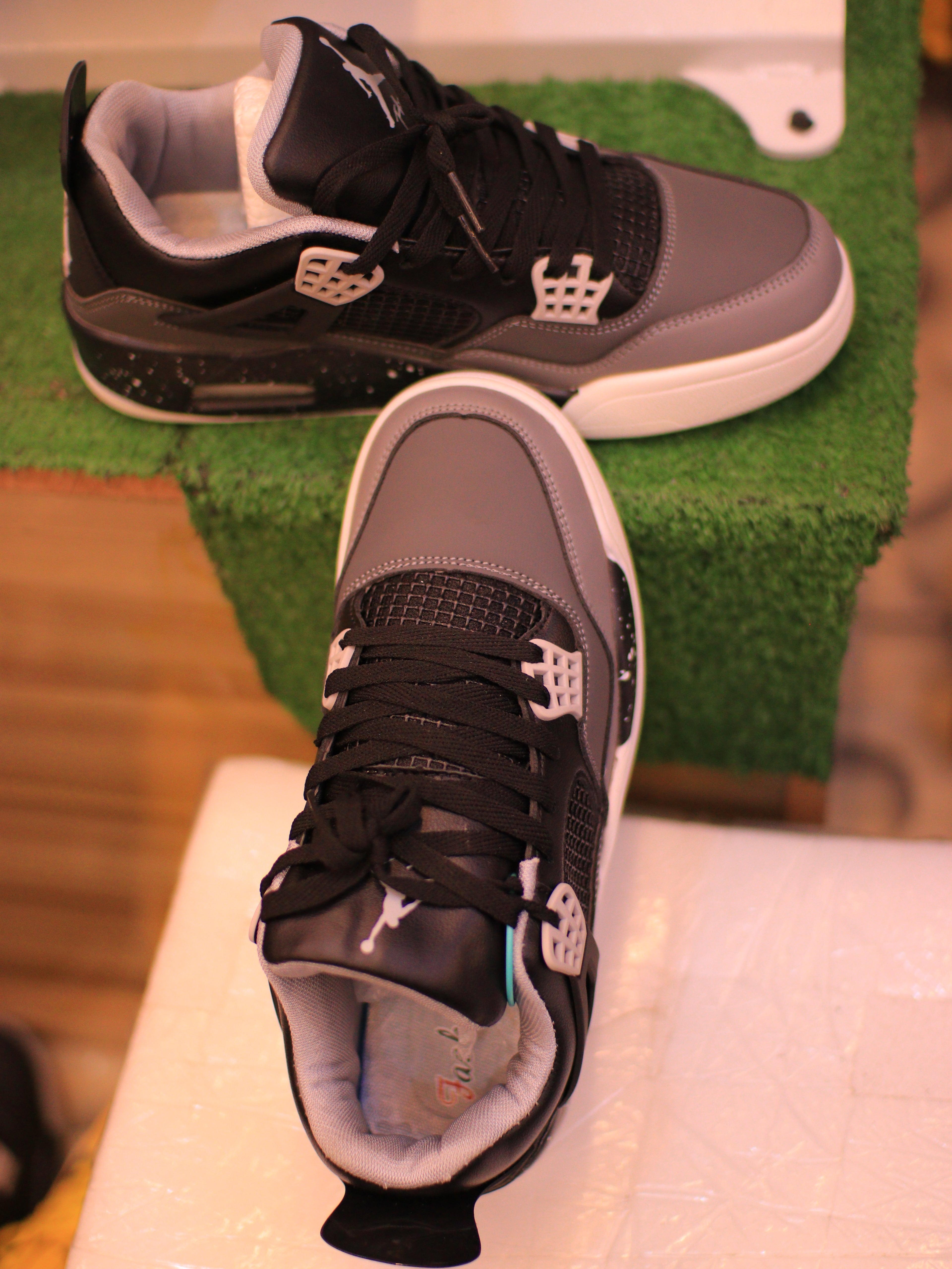 Retro Classic Sneakers