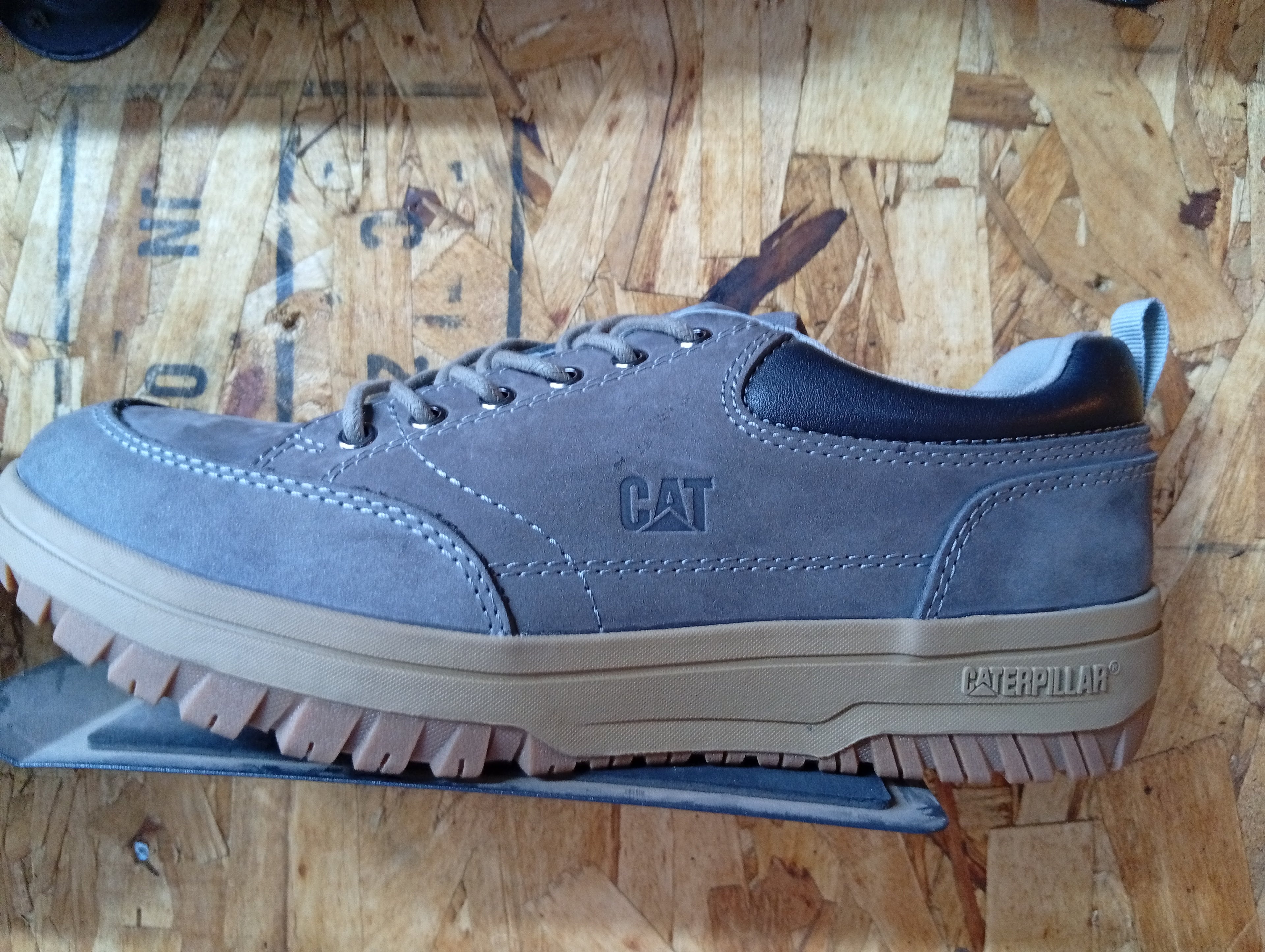 Trail Flex Low Utility Casual Sneakers