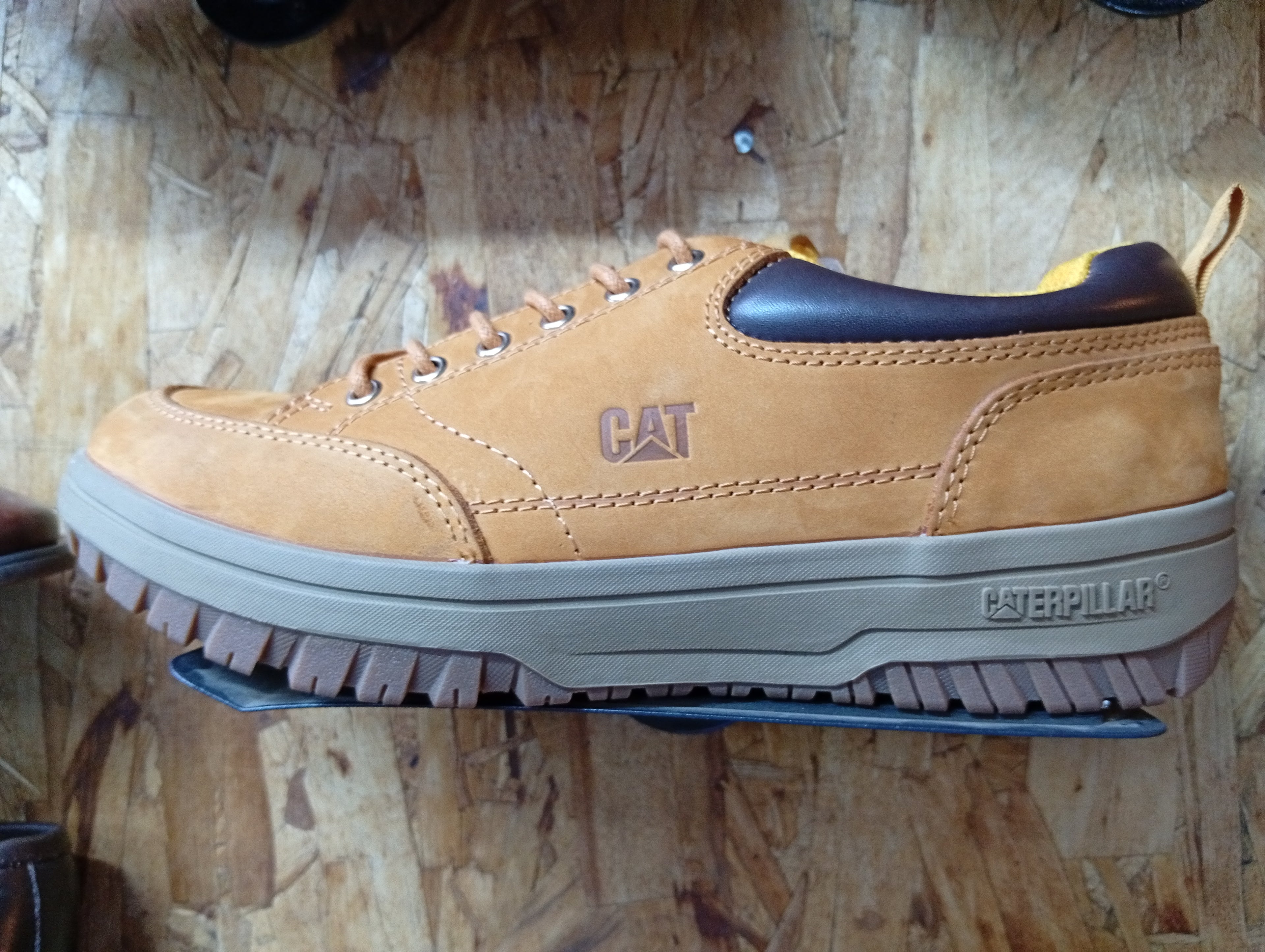 Trail Flex Low Utility Casual Sneakers