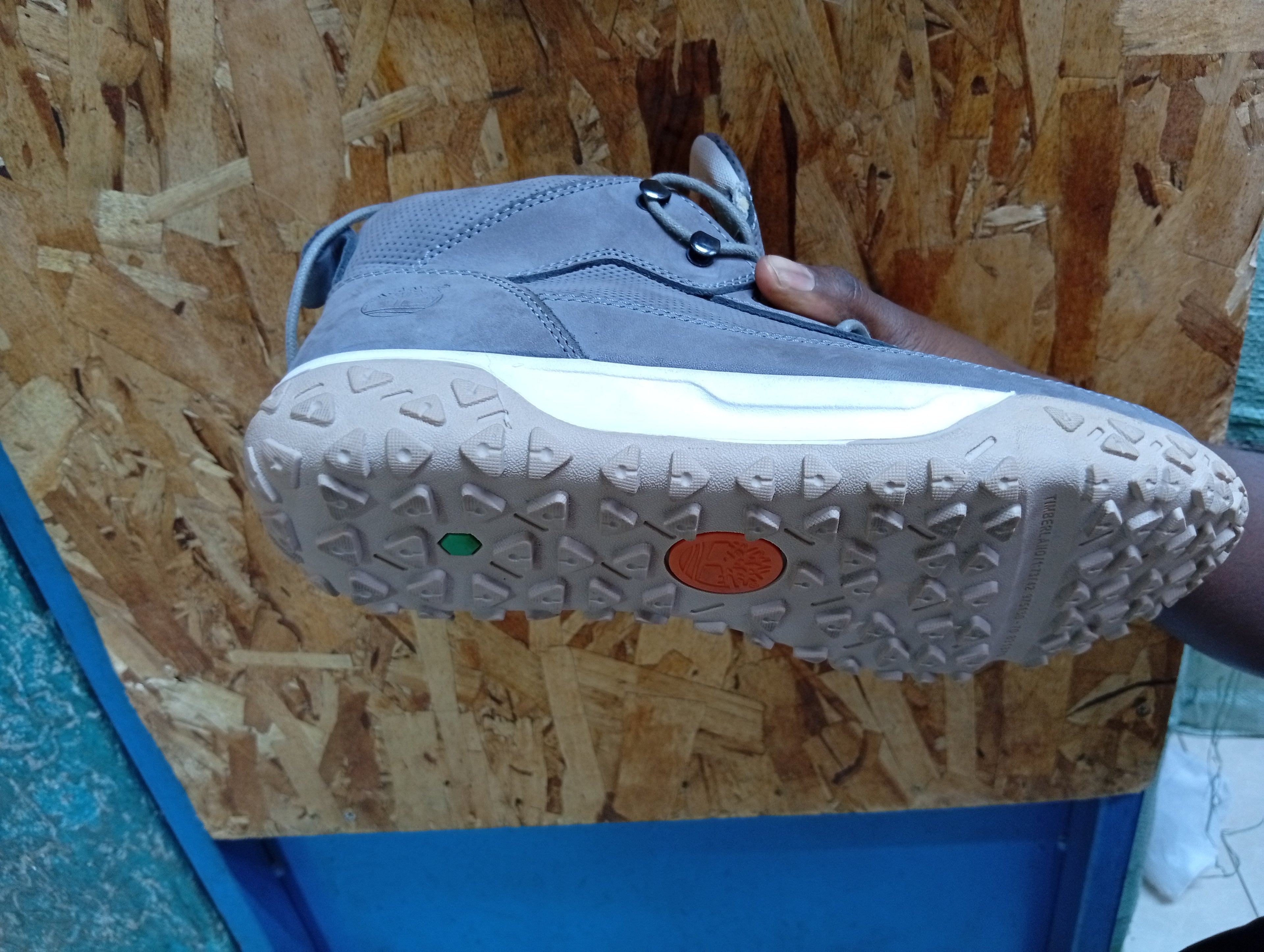 Men’s Rugged Mid-Top Outdoor Boots