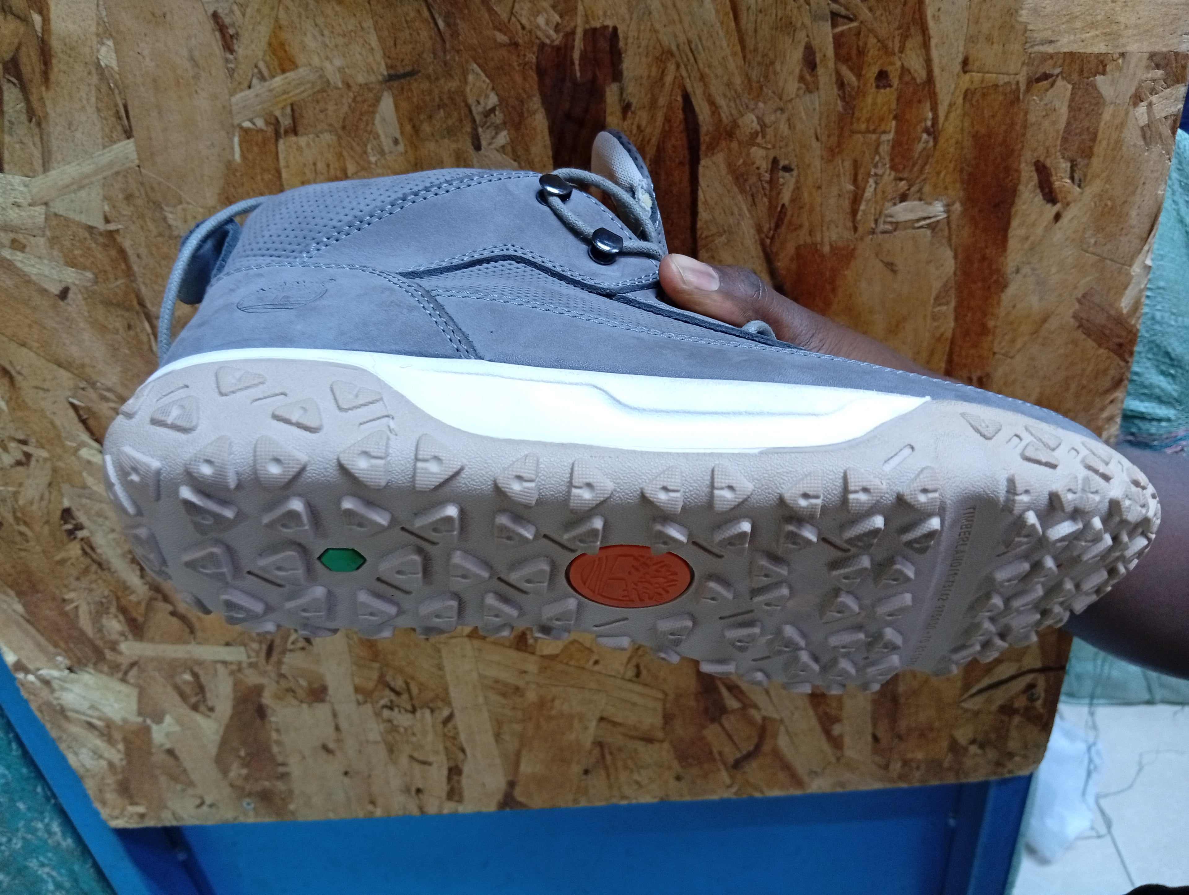 Men’s Rugged Mid-Top Outdoor Boots