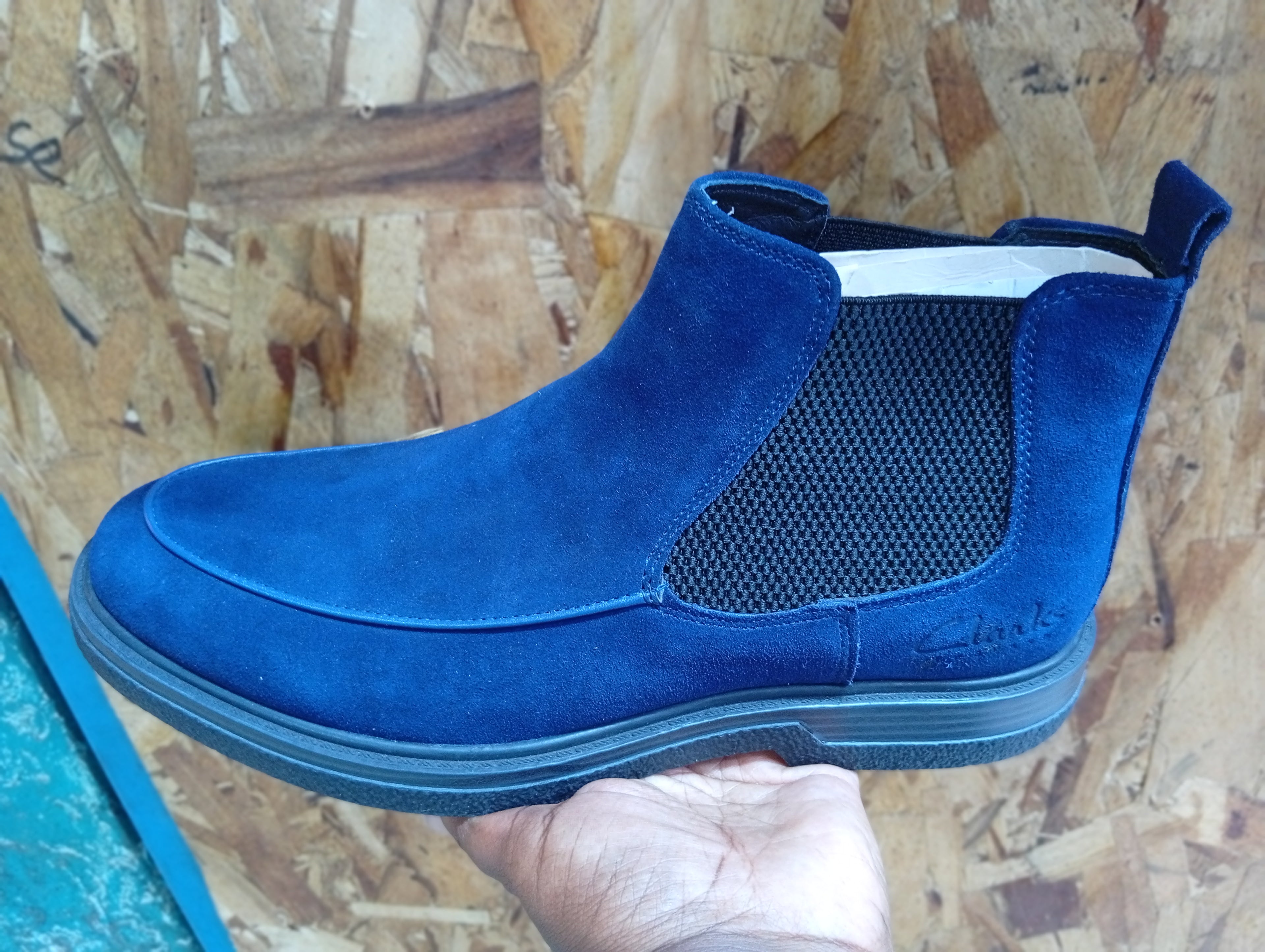 Men’s Suede Chelsea Boots