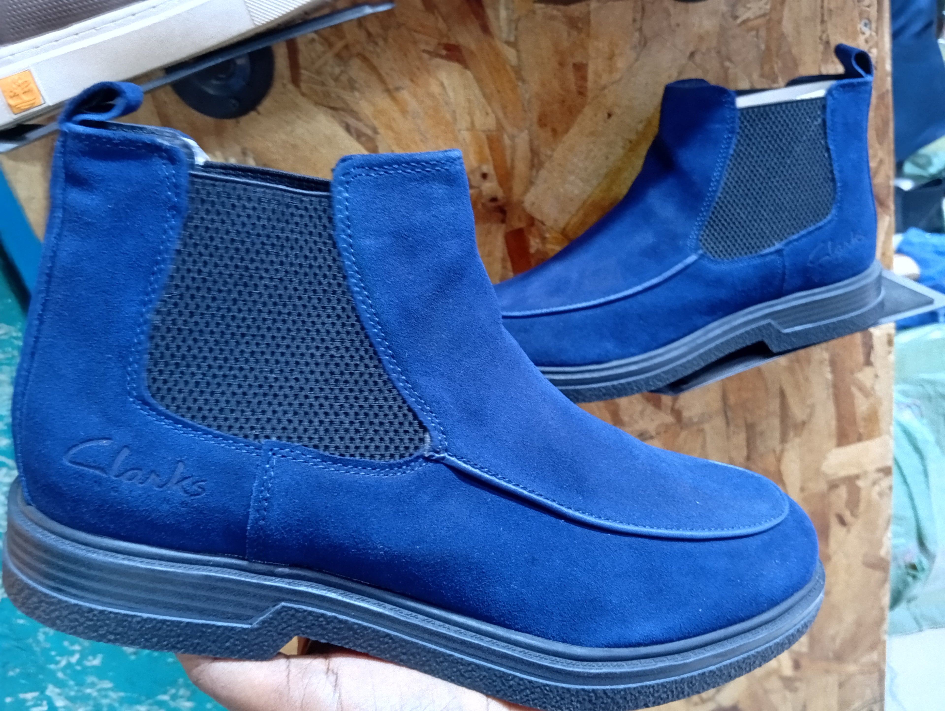 Men’s Suede Chelsea Boots