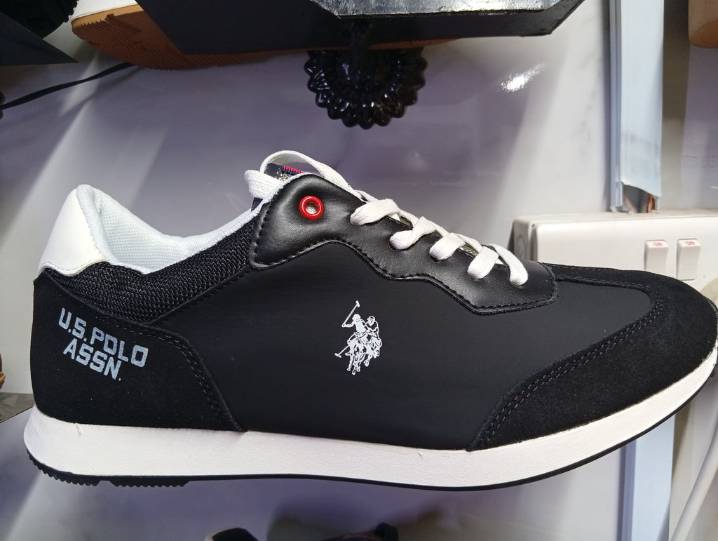 ✨U.P.N. Classic Rider Sneakers✨