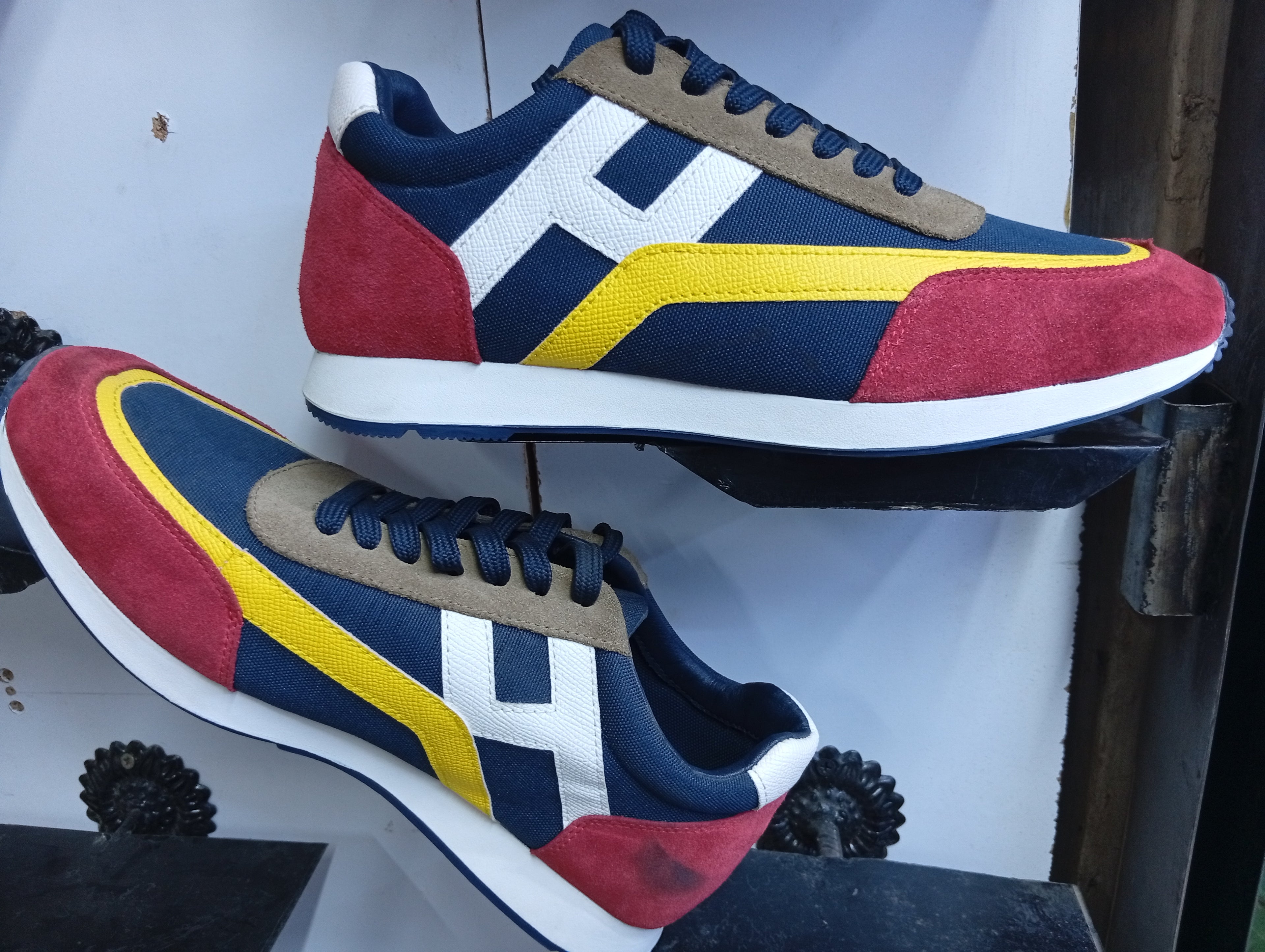 Harms “H-Stride Retro Runner” Sneakers
