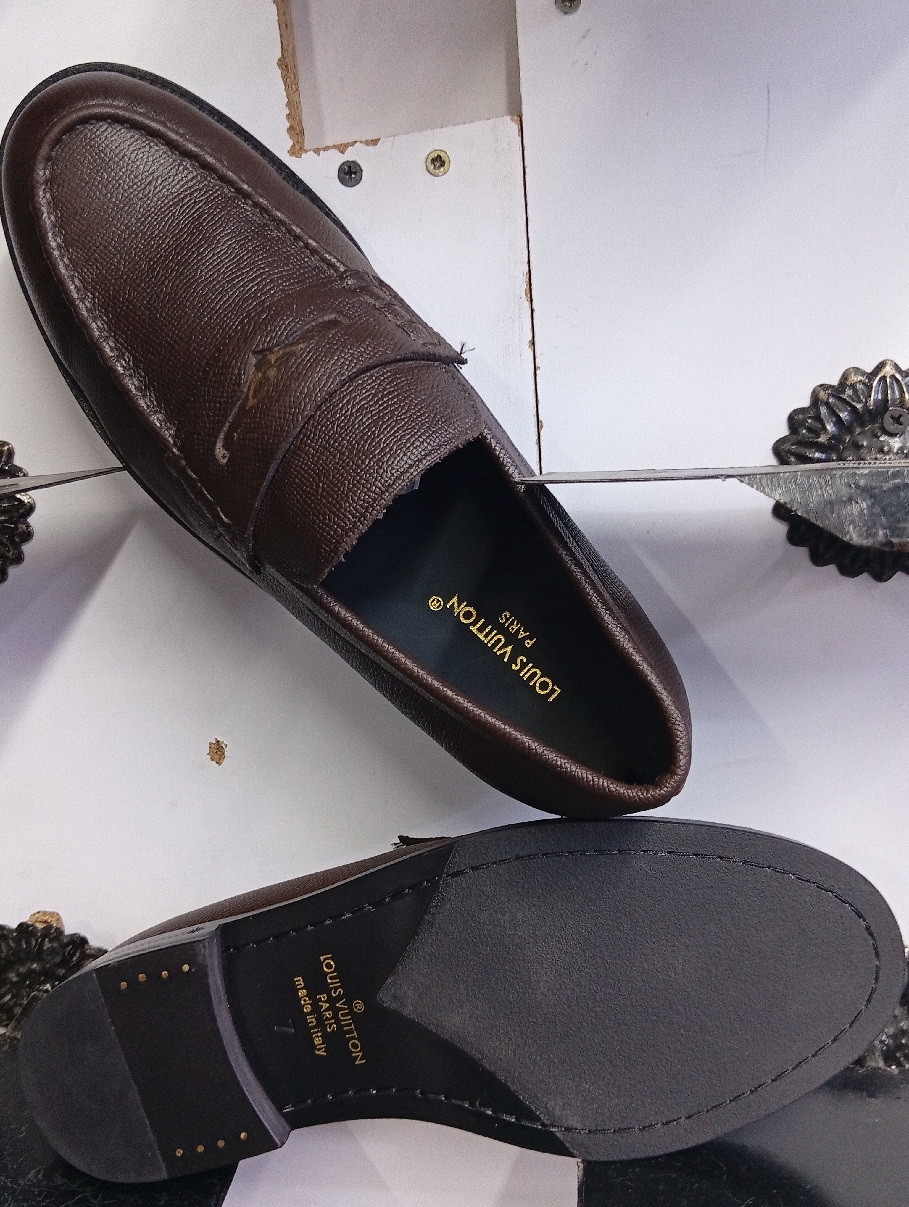 Lo_Vu Classic Brown Pebble-Leather Loafers – Premium Men’s Dress Slip-Ons