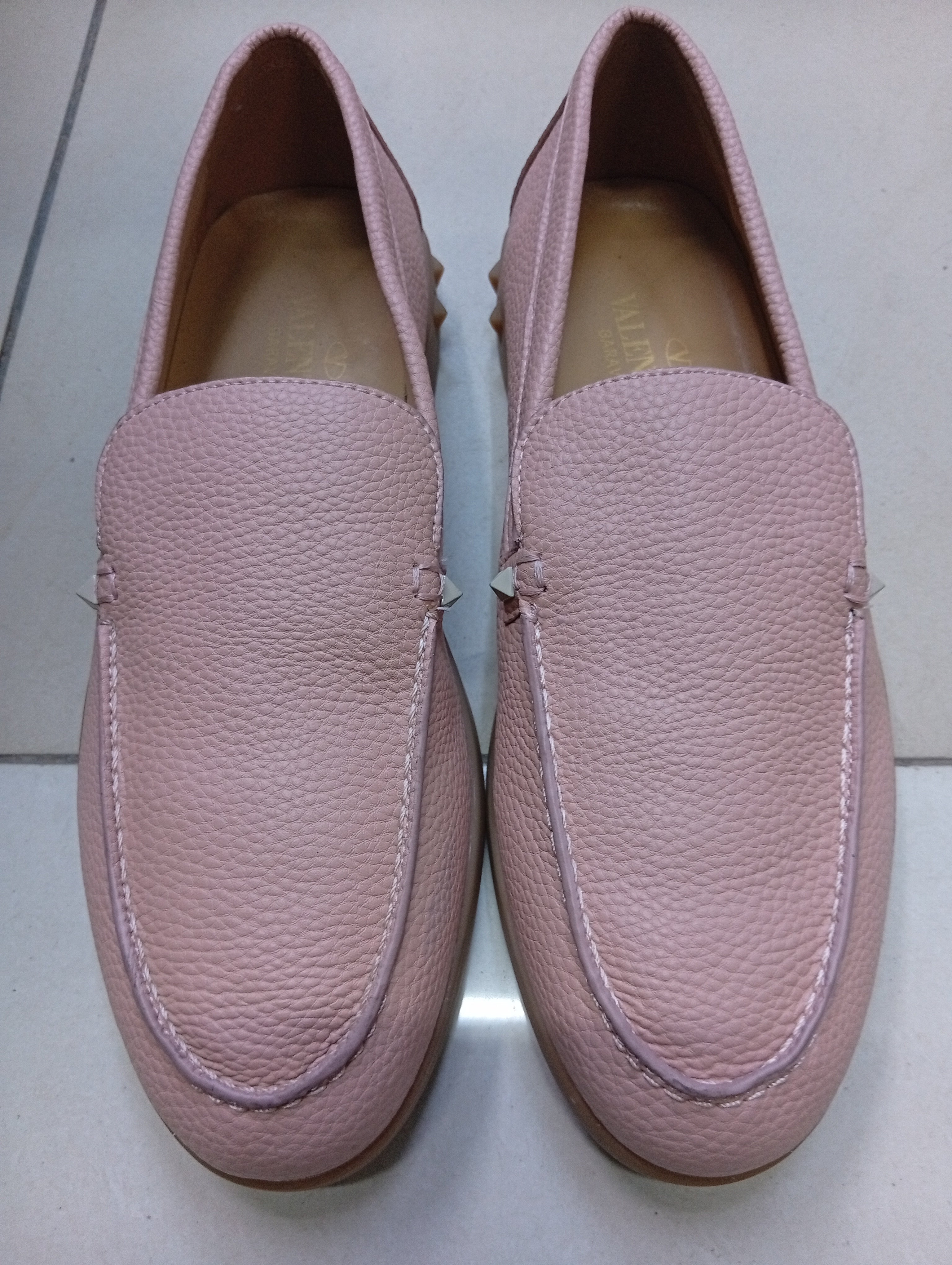 V G Pebbled Leather Loafers – Blush Pink