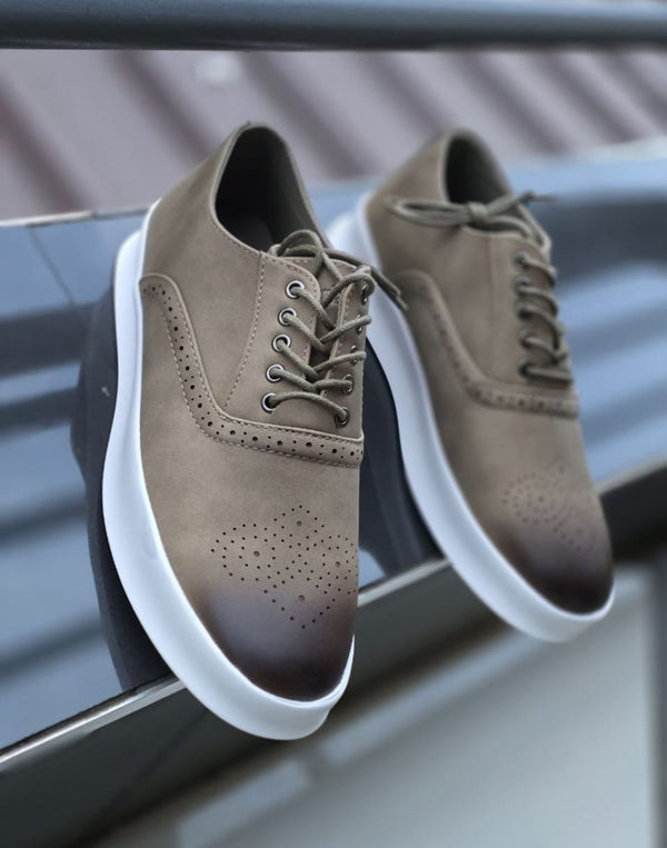 Men’s Smart Casual Perforated Sneakers