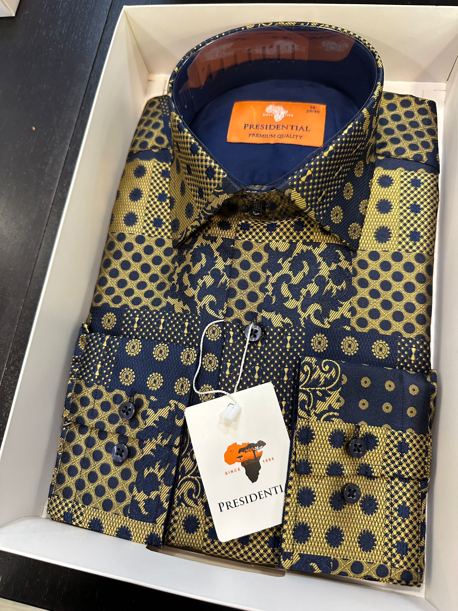 Presidential Premium African Paisley Dress Shirt – Luxury Men’s Button-Up