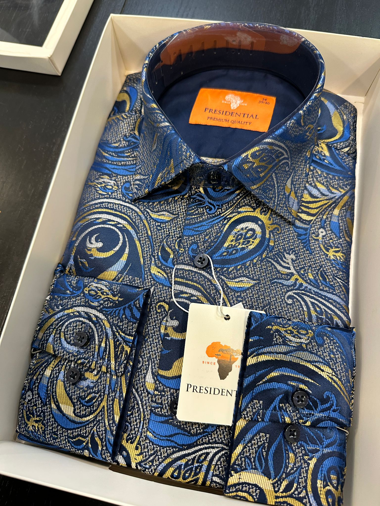 Presidential Premium African Paisley Dress Shirt – Luxury Men’s Button-Up