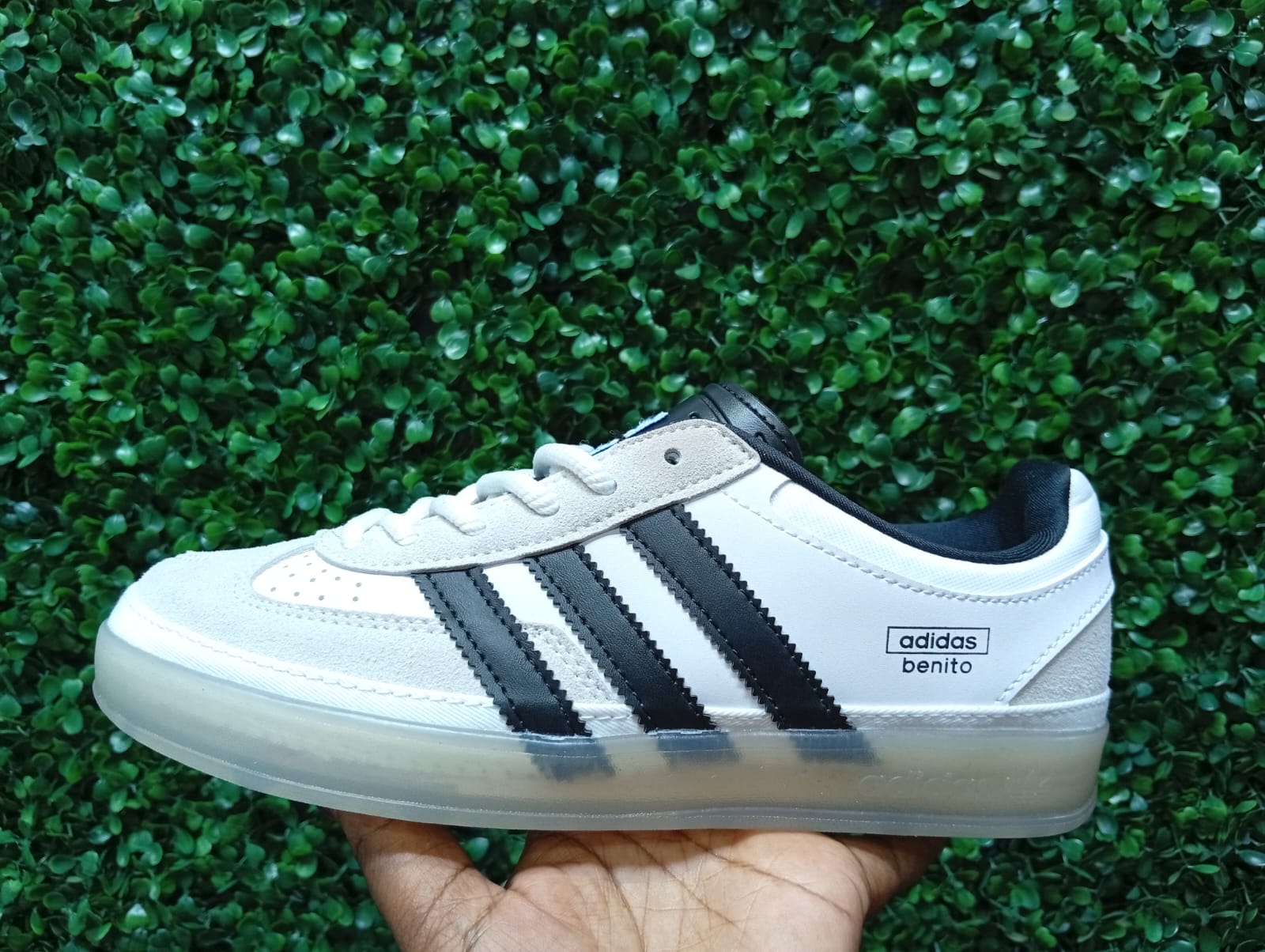 Classic Low-Top Street Style Shoes - Bad Bunny