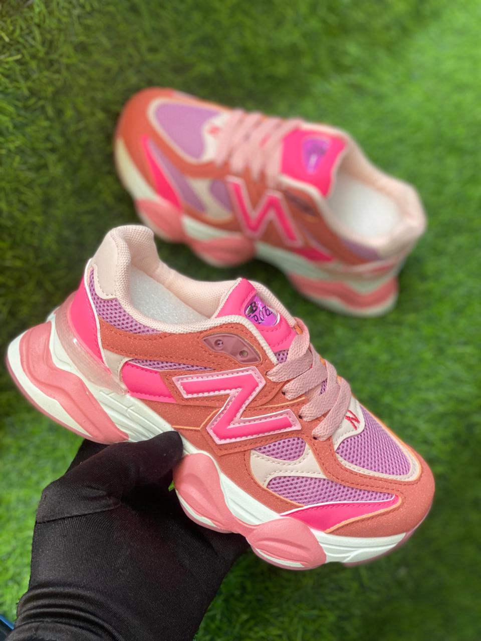 Kids Chunky Pink Athletic Sneakers – Breathable Mesh & Suede Comfort Runners