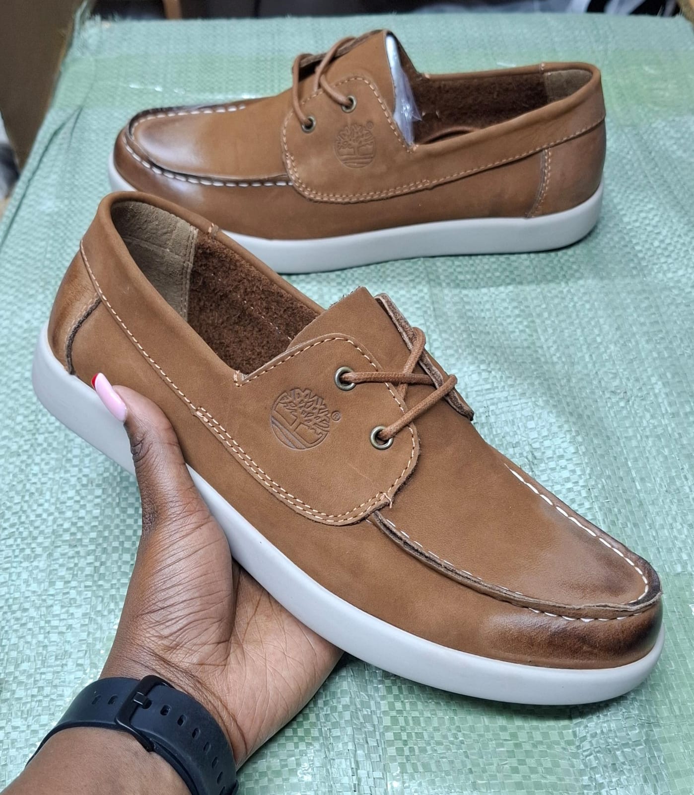 Men’s Casual Leather Moc-Toe Lace-Up Shoes