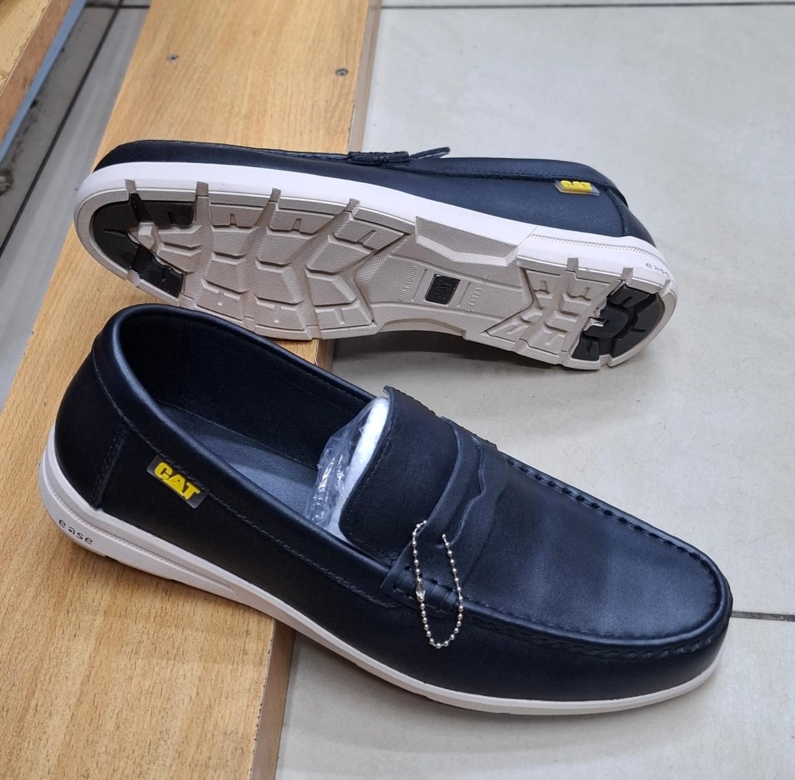 CAT Men’s Classic Leather Loafers