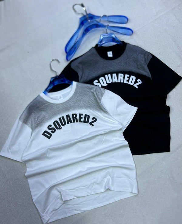 DSQUARED2 Gradient Chest Logo Tee – Premium Oversized Designer T-Shirt