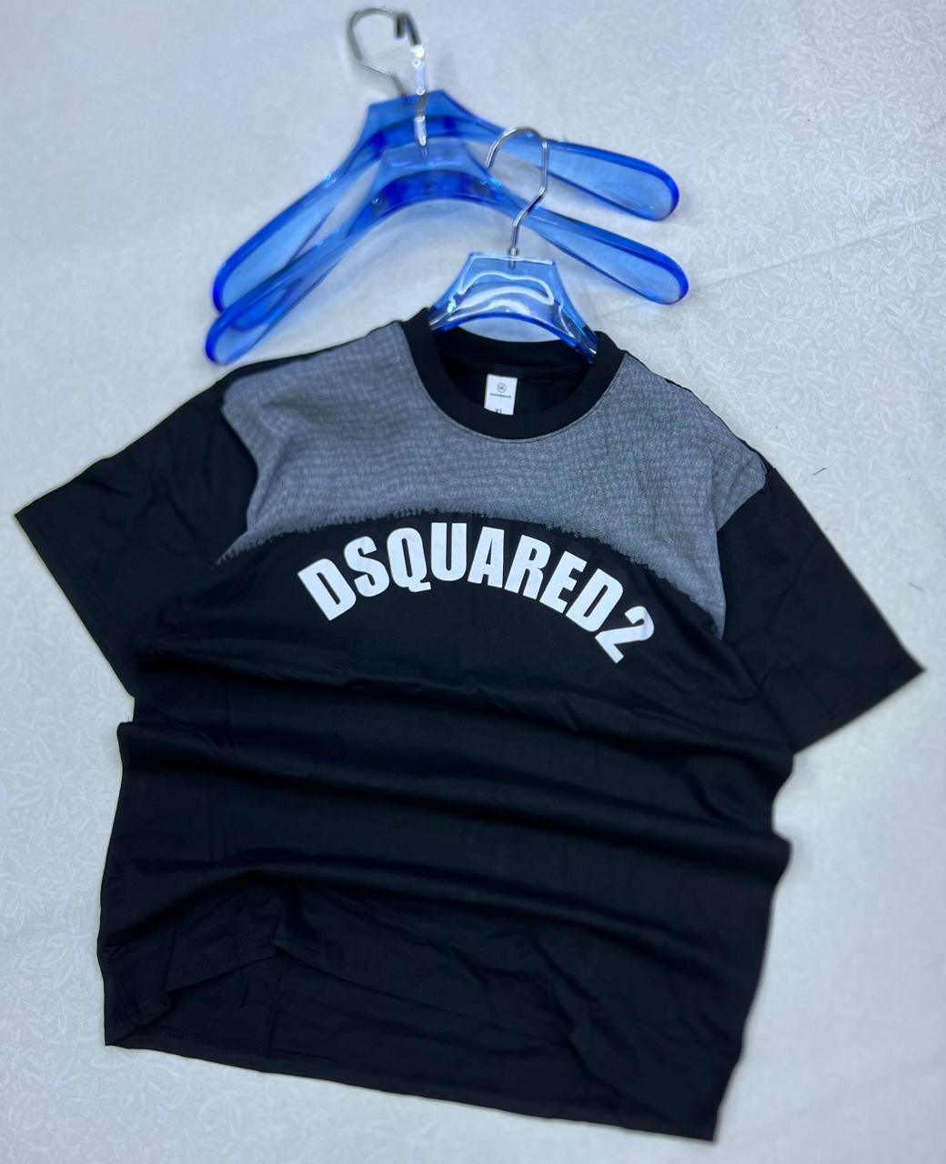 DSQUARED2 Gradient Chest Logo Tee – Premium Oversized Designer T-Shirt