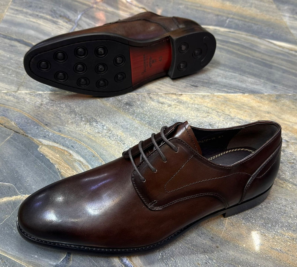 Men’s Classic Brown Leather Derby Shoes