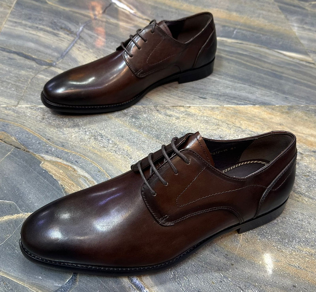 Men’s Classic Brown Leather Derby Shoes