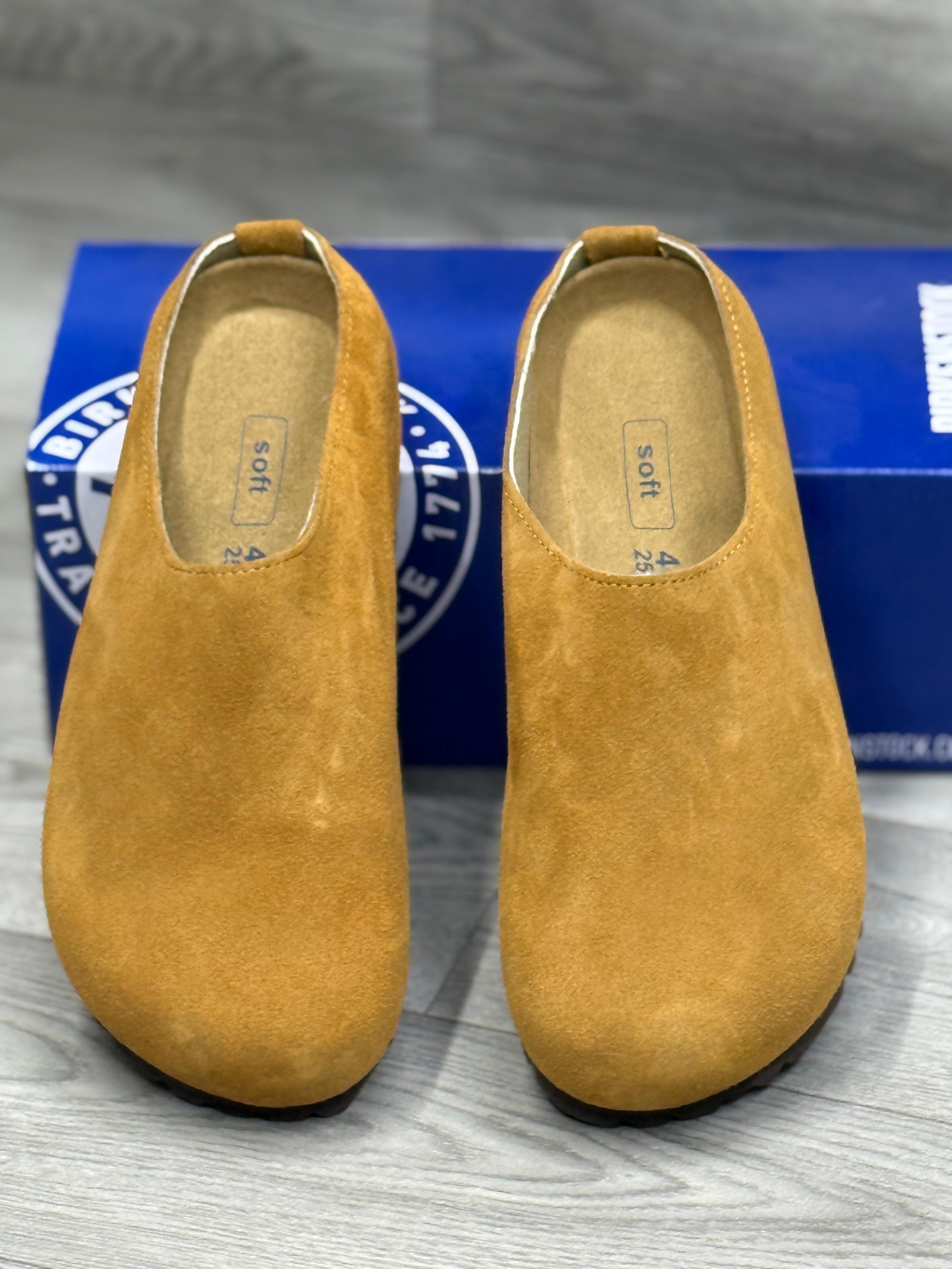 Classic Suede Comfort Clogs – Slip-On Cushioned Mules in Deep Brown