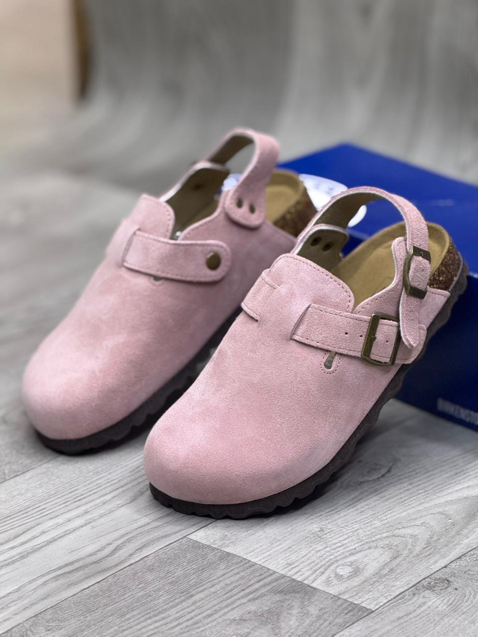 Soft Suede Comfort Clogs – Adjustable Backstrap Slip-On in Dusty Pink