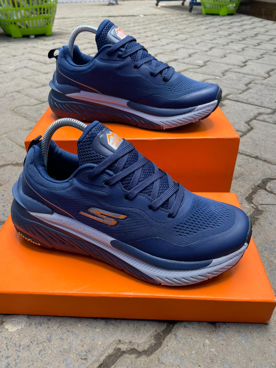 Breathable Lightweight Cushion Sneakers for Training & Everyday Wear