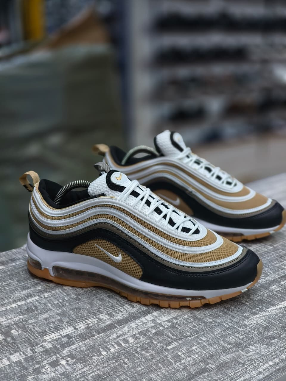 Air-Cushion Street Sneakers – Lightweight Performance Trainers