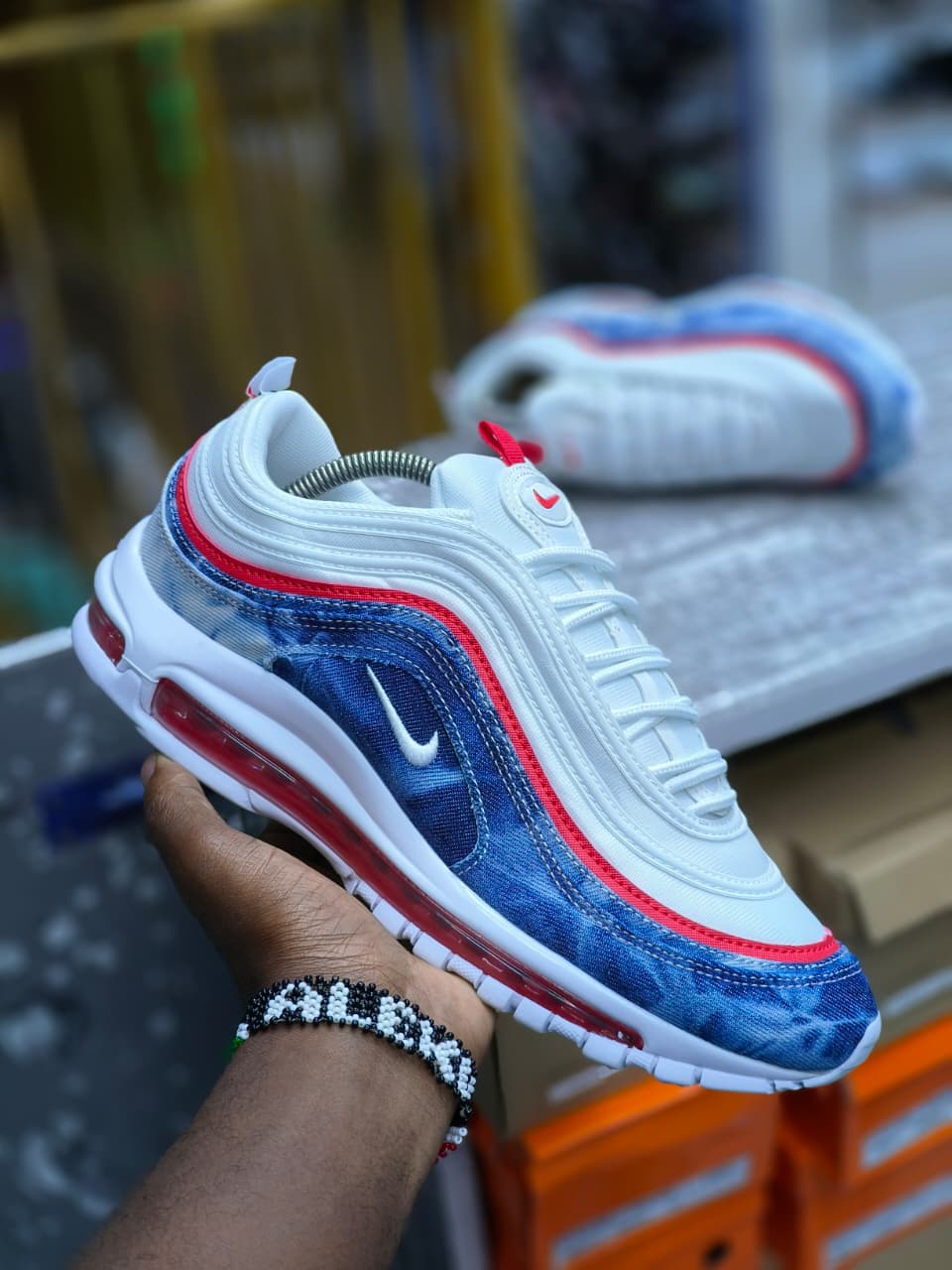 Air-Cushion Street Sneakers – Lightweight Performance Trainers