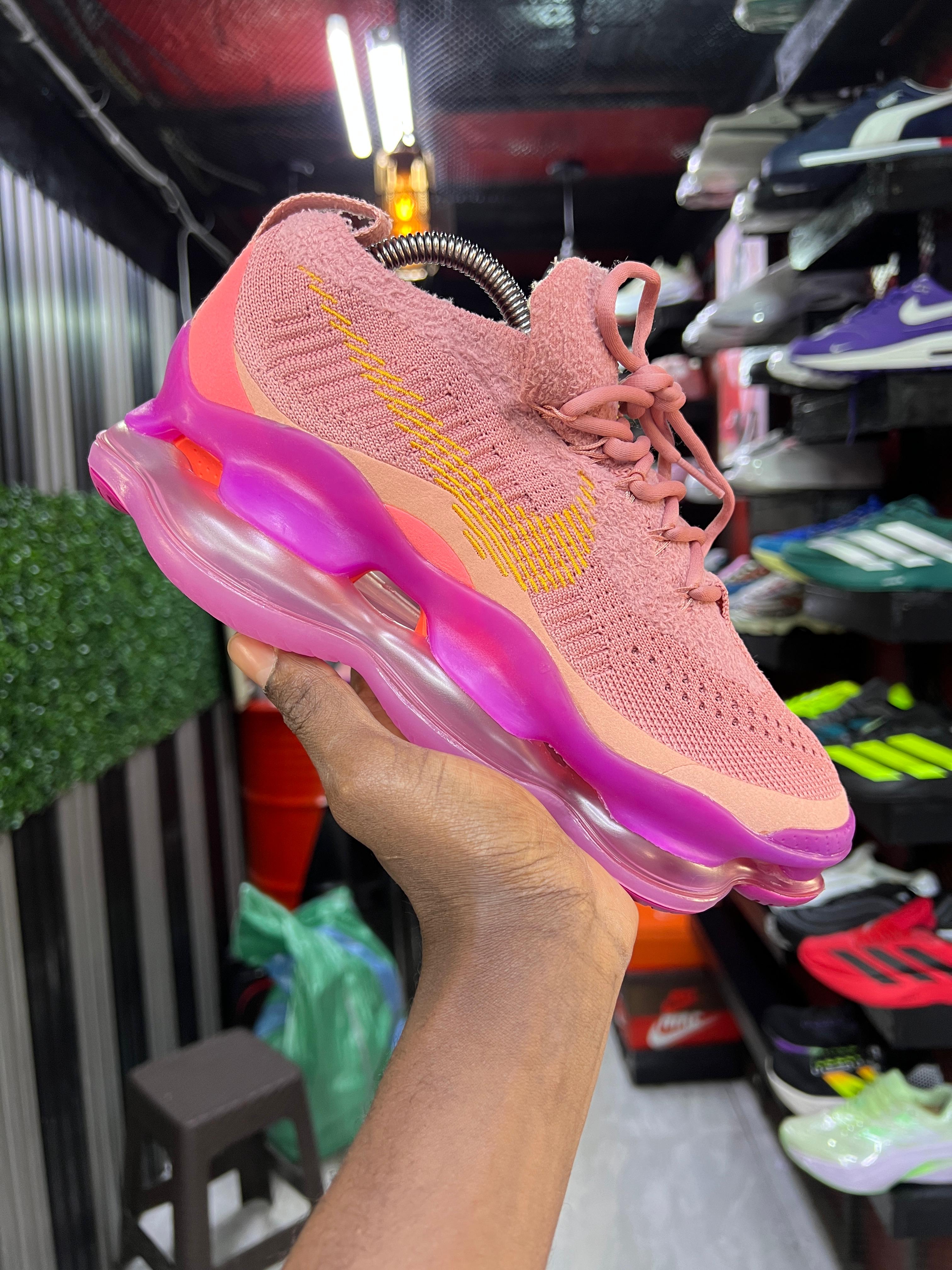 Nike Air Max Scorpion Flyknit Sneakers – Cushioned Performance Running Shoes