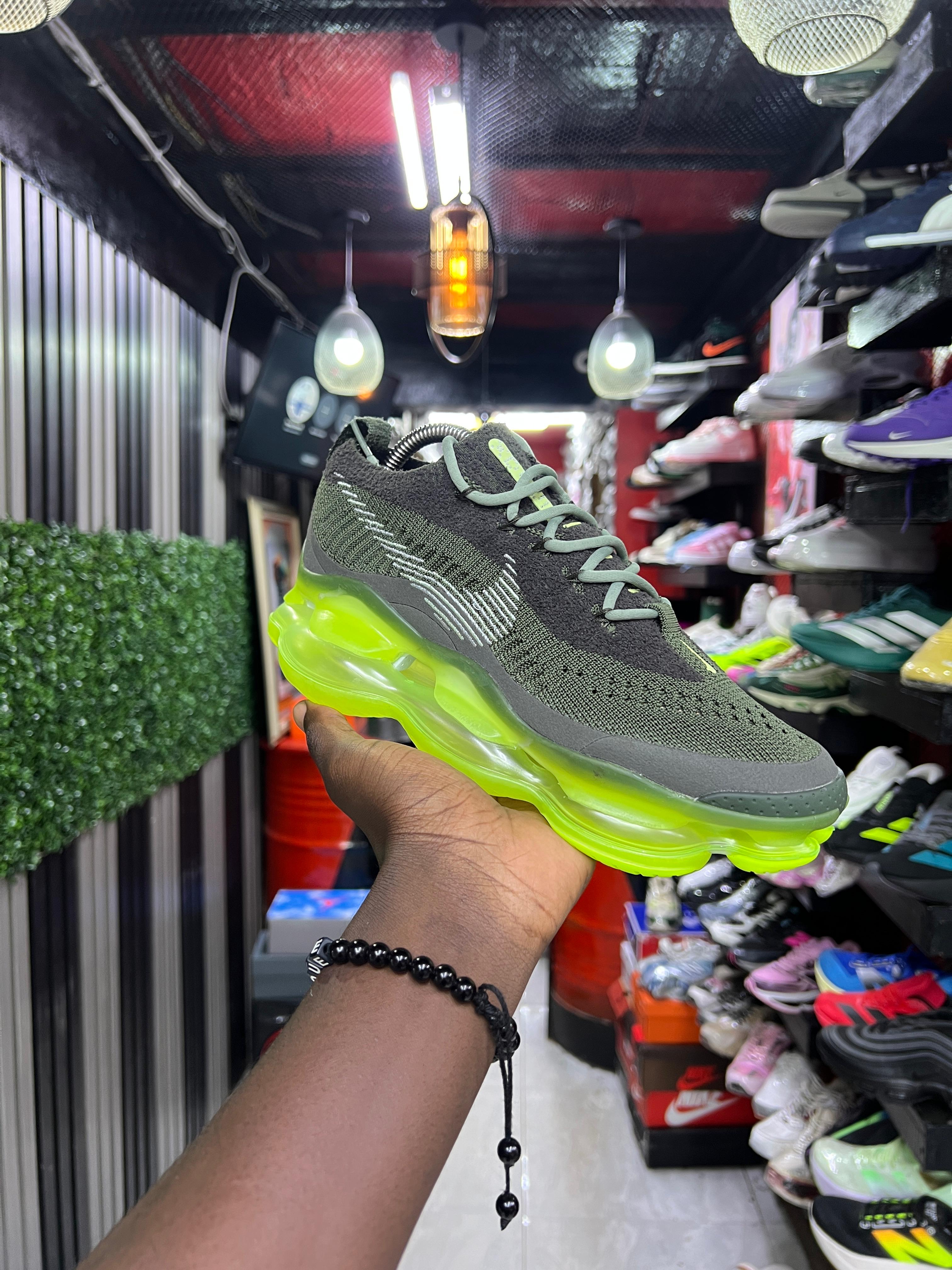 Nike Air Max Scorpion Flyknit Sneakers – Cushioned Performance Running Shoes