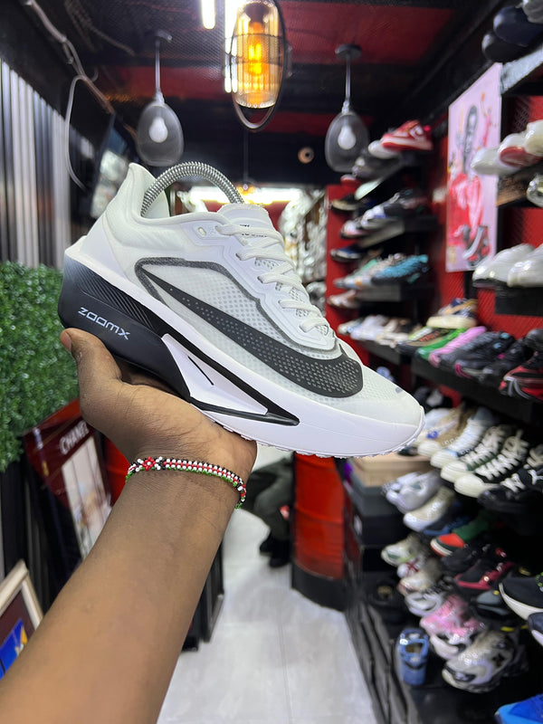 Nike ZoomX Running Shoes – Lightweight Performance Sneakers with Cushioning