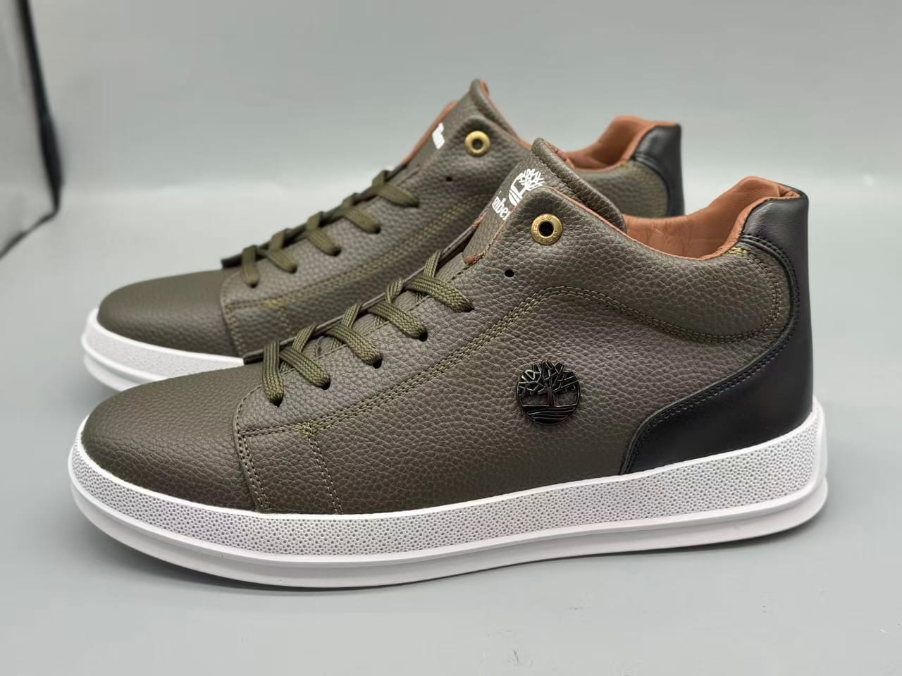 Men’s Brown Leather Casual Sneakers – Low-Top Classic Everyday Shoes