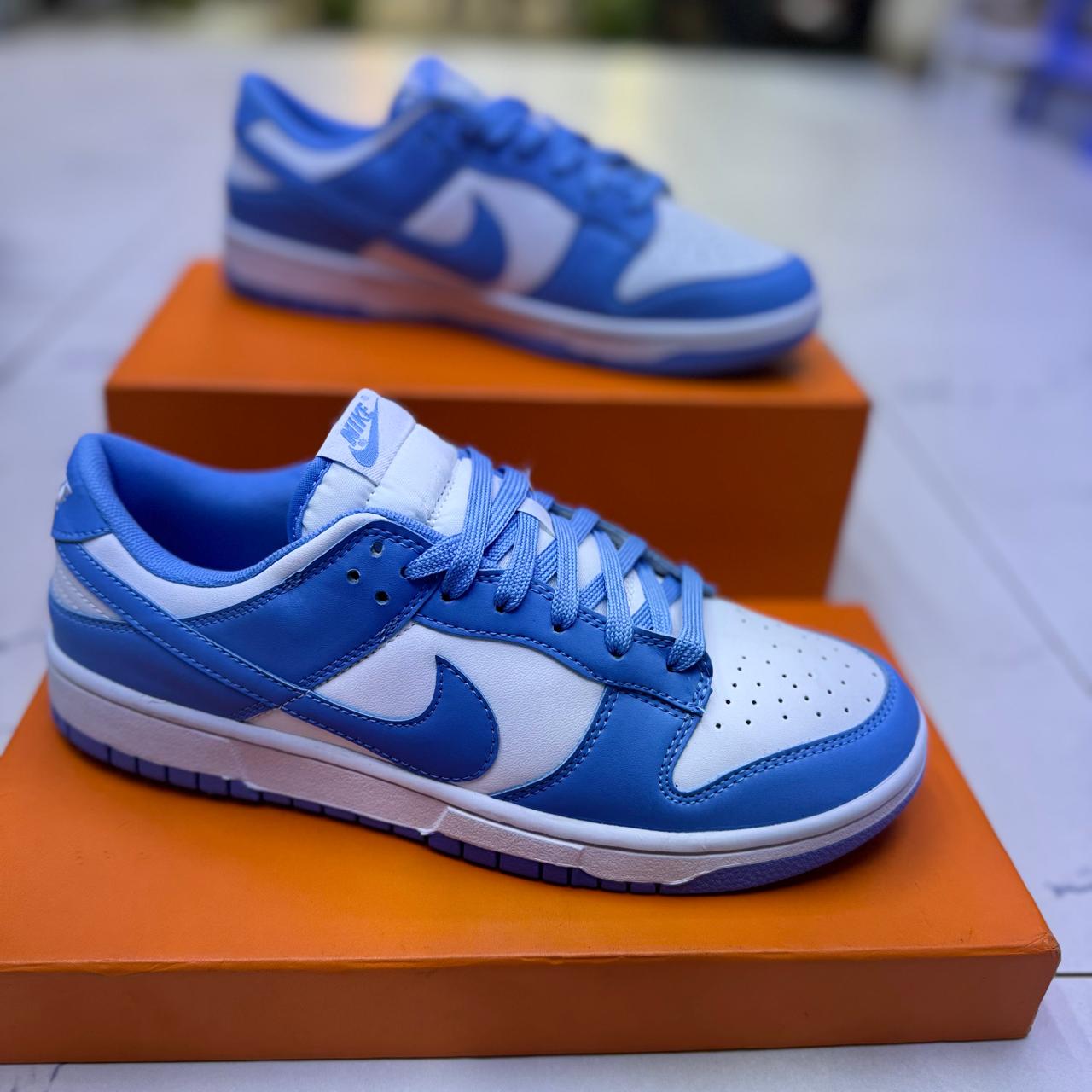 Low-Top Sneakers – Classic Street Style Trainers